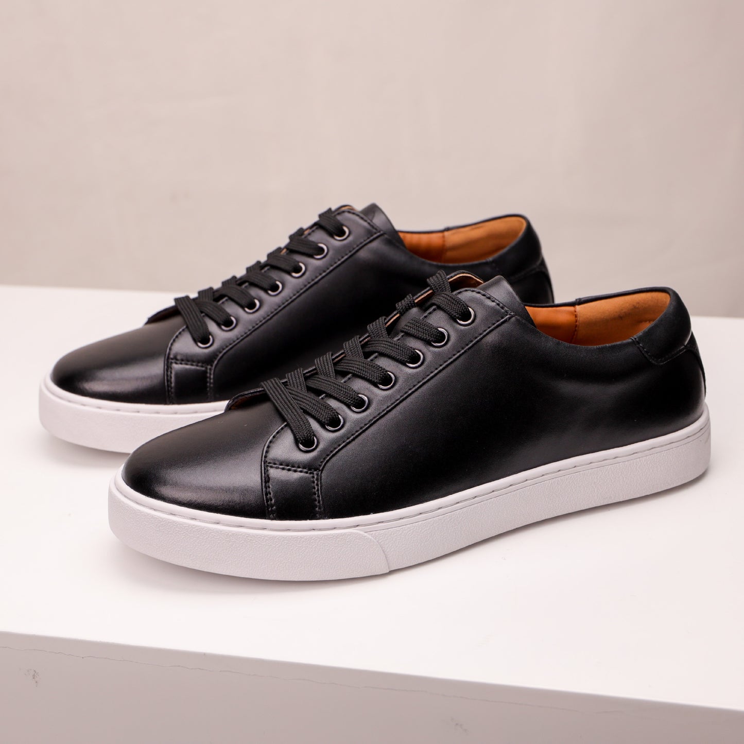 Business Casual Leather Shoes Men's Leather Soft Bottom Skateboard Shoes